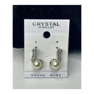 Image of Crystal Stone And Pearl Earring